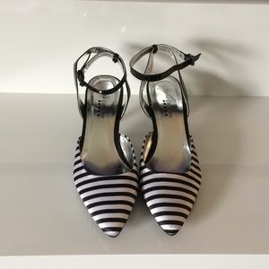 NWOT Fun, unique heels!